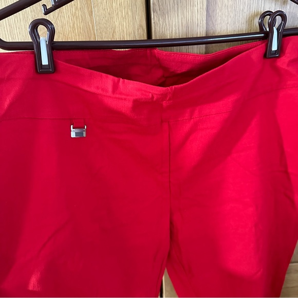 Women’s Alfani Red Cropped Crapi Pants - Picture 12 of 16